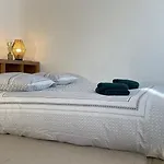 Spacieux Centre-ville Avec Ascenseur - Le Boheme Apartment *