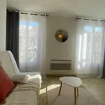 Spacieux Centre-ville Avec Ascenseur - Le Boheme *