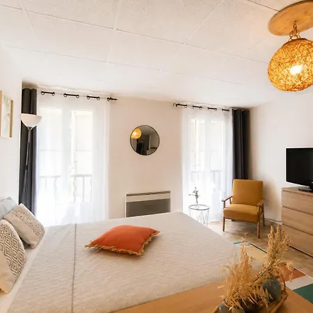 Spacieux Centre-ville Avec Ascenseur - Le Boheme Lägenhet